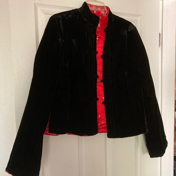 Vintage Newport News Reversible Red Brocade/Black Velvet Jacket, Size S - Picture 3 of 5